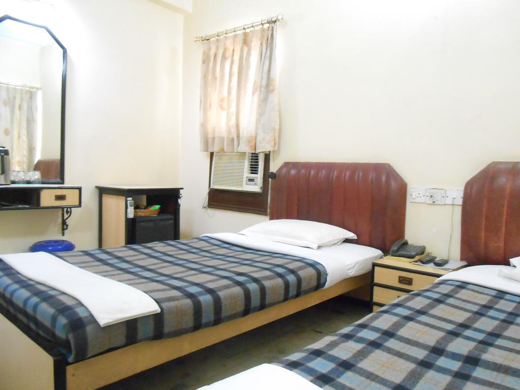 Hotel Akash Deep Kalkuta Zewnętrze zdjęcie