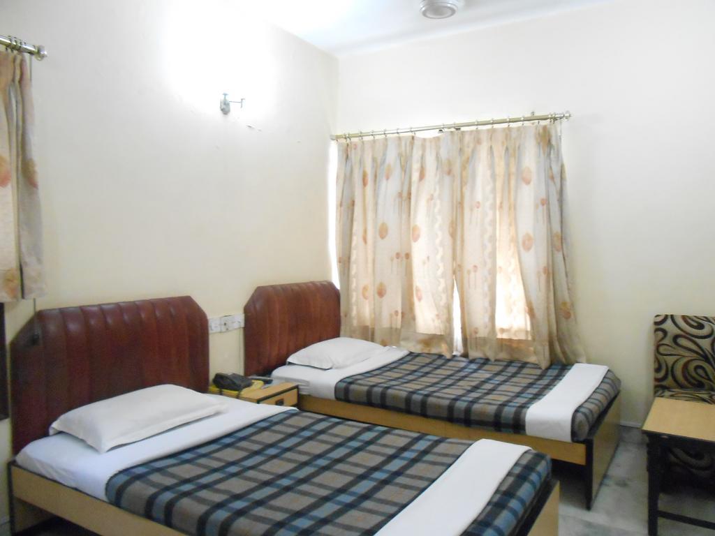 Hotel Akash Deep Kalkuta Zewnętrze zdjęcie