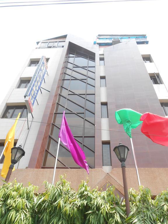 Hotel Akash Deep Kalkuta Zewnętrze zdjęcie