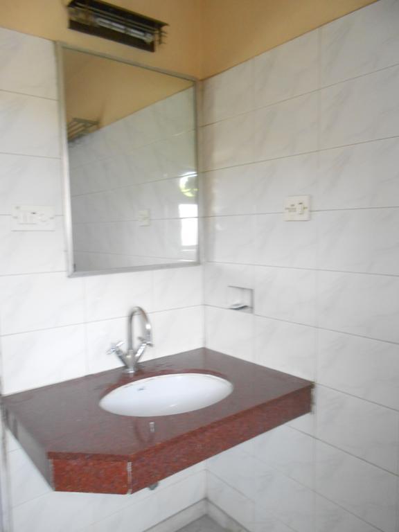 Hotel Akash Deep Kalkuta Zewnętrze zdjęcie