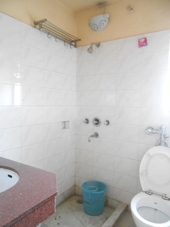 Hotel Akash Deep Kalkuta Zewnętrze zdjęcie