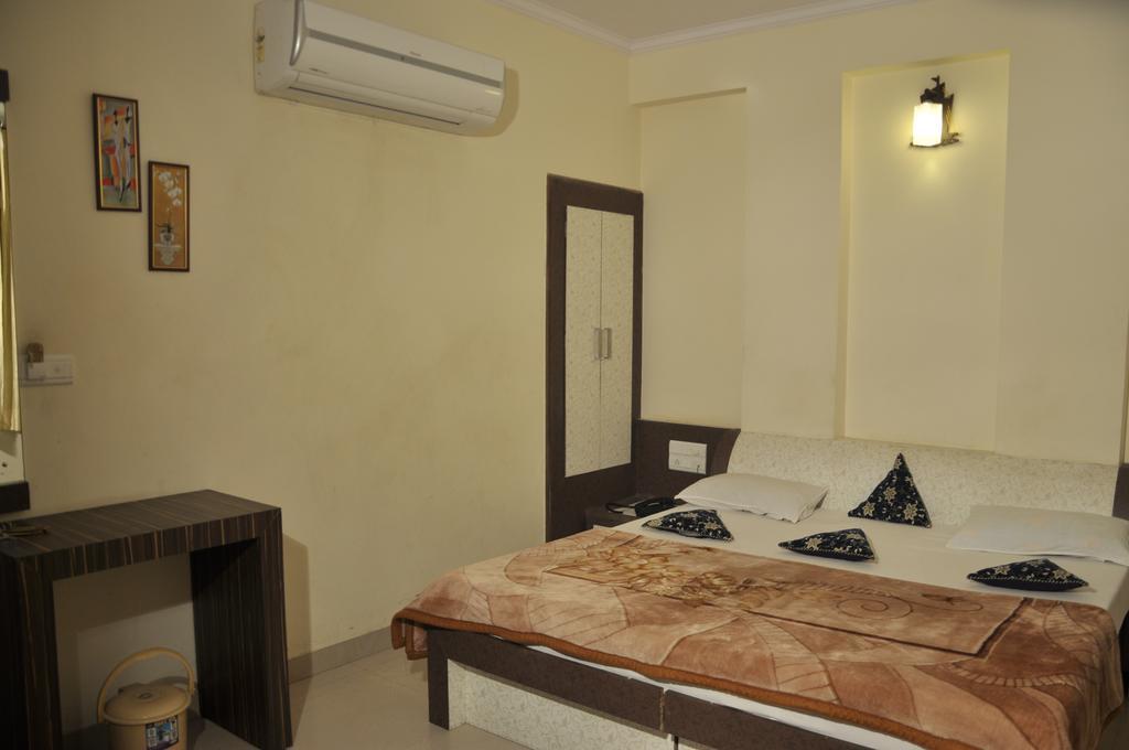 Hotel Akash Deep Kalkuta Zewnętrze zdjęcie